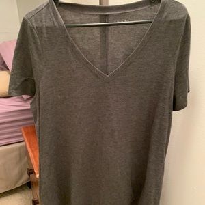 Grey tee